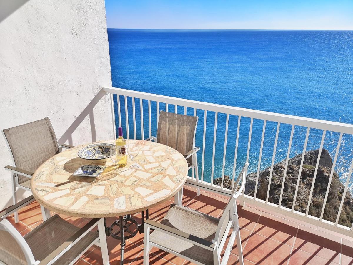 Carabeo Vista Mar Apartment Нерха Екстериор снимка